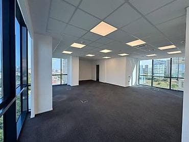 ucuz ev: İcarəyə verilir 7 otaqlı ofis 260 m², 8 Noyabr m. Daha 7 şəklə bax — 3