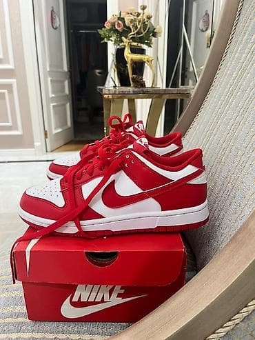 Botinkalar: Nike Dunk Low Retro – University Red/White - Model: Nike Dunk Low — 2