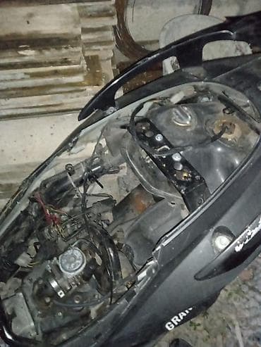 lexus rx300 запчасти: Skuter korpusu və ehtiyat hissələri dəsti - Marka/model üzərində — 1