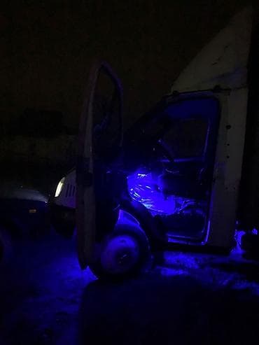 agir texnika: Yükdaşıma üçün qapalı kuzovlu kiçik tonnajlı yük maşını Hec bir — 5