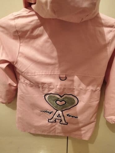 qiz ucun don: Uşaq üçün qız jaketi – açıq çəhrayı rəngdə, kapüşonlu. Xüsusiyyətlər — 2