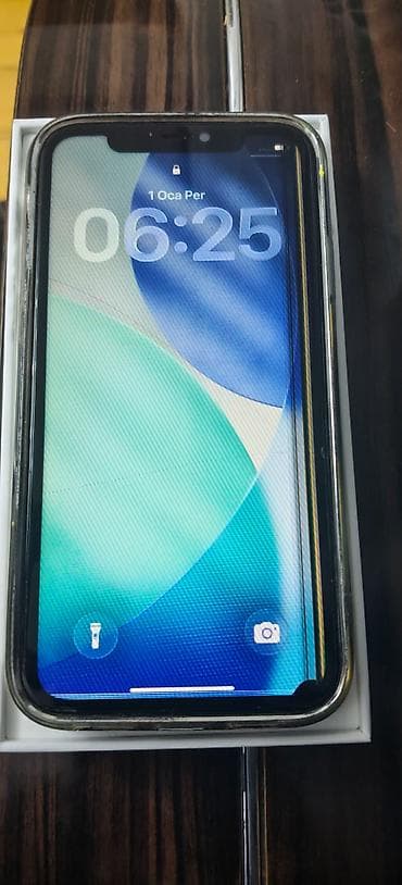 IPhone 11, 64 GB