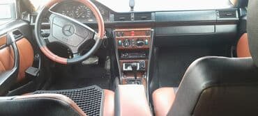 renault megane 2008: Mercedes-Benz W124: 2.2 l | 1993 il Sedan — 10