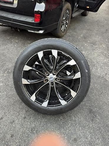 lider disk təkər: İşlənmiş Disk təkər Toyota 305 / 50 / R 22, 5 Boltlu — 4