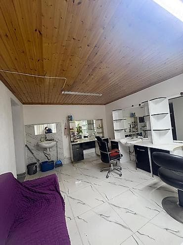 game kreslo: Gözəllik salonu üçün tam təchiz olunmuş iş məkanı və mebellər - İki — 1