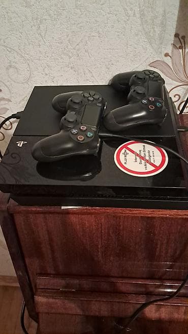 Sony PlayStation 4 (PS4) oyun konsolu - Model: PS4 (orijinal korpus