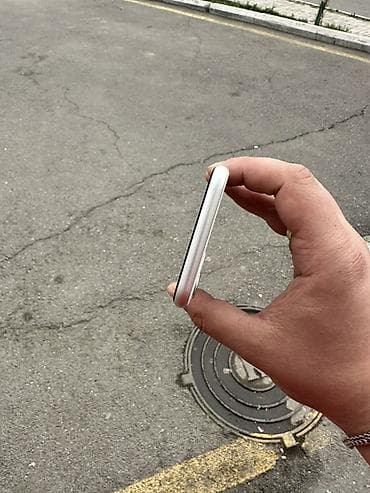 irşad iphone 12 pro: IPhone 11, 64 GB, Ağ, Face ID — 5