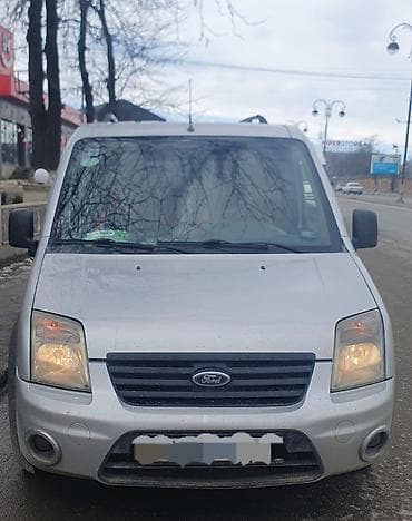 Ford Transit Connect – gümüş rəngli, 5 yerlik miniven/furqon. Texniki