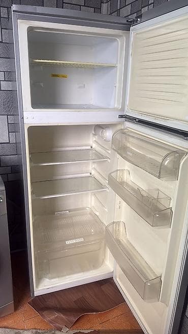 soyuducu qablari: 2 qapılı Beko Soyuducu Satılır, rəng - Gümüşü — 2