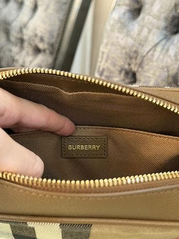 Сумки: Burberry çanta - öz qiyməti 1900 azndir. Endirim ilə 1240 azn-ə — 4