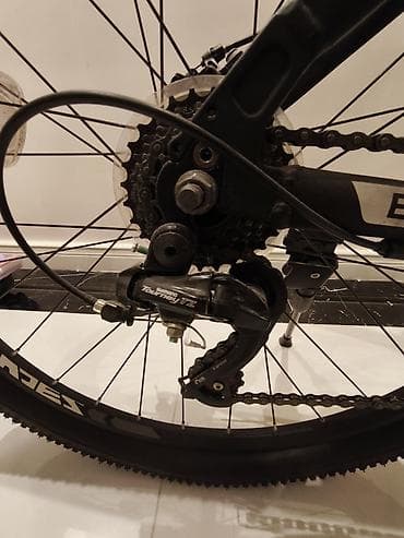 yesebet: TRINX dağ velosipedi – 27.5” Texniki xüsusiyyətlər: - Çərçivə: TRINX — 3