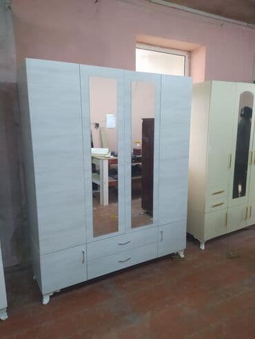 ayı dərisi: Yeni, Açılan, 4 qapılı Düz dolab, Şifonyer, Azərbaycan — 1