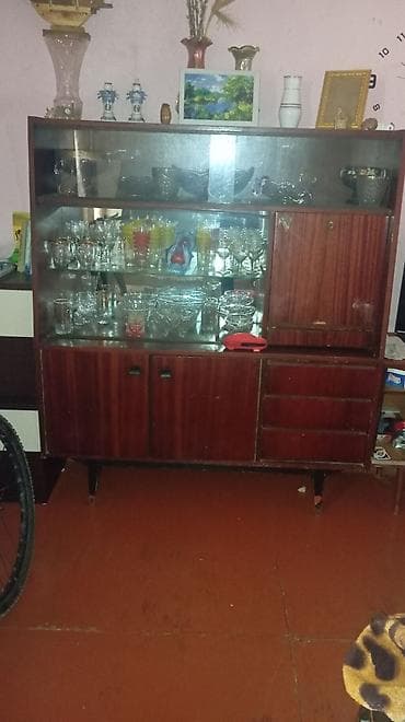 qonag desdi: Mebel dəsti – klassik üslubda - Tualet masası güzgü ilə: üst hissəsi — 3