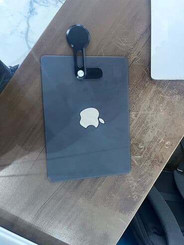 MSI: Apple MacBook (gümüş rəng) - Ekran: 13.6" Liquid Retina, nazik — 8