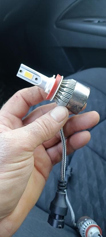 Məhsul: Avtomobil üçün LED far lampası (cüt) Təsvir: - Tip: LED