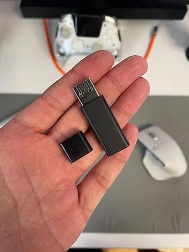 xbox: Xbox Wireless Adapter Xbox kontrollerlərini kompüterə bağlamaq üçün — 2