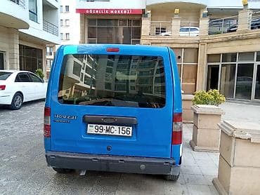 Avtomobil satışı: Ford Transit: 1.8 l | 2004 il 450000 km Van/Minivan — 4