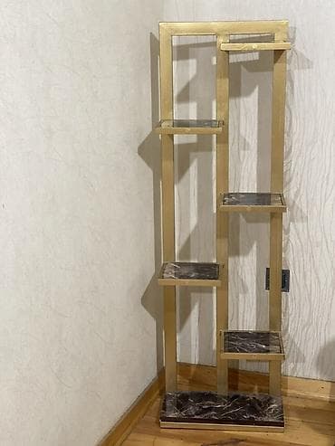 etir polkasi: Metall çərçivəli dekorativ stend/rəf sistemi - Material: möhkəm metal — 1