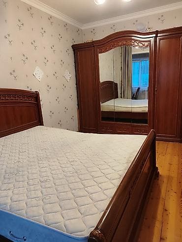 Двуспальная кровать, Шкаф, Б/у — 1