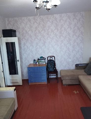 razin evlər: Bakı, Bakıxanov qəs., 3 otaqlı, Köhnə tikili, m. Neftçilər, 60 kv. m — 6