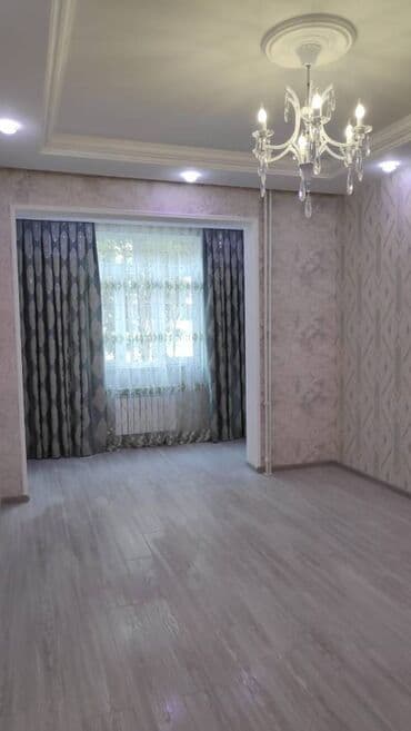 sumqayit 12 mkr ev satilir: Bakı, 3 otaqlı, Köhnə tikili, 66 kv. m — 1