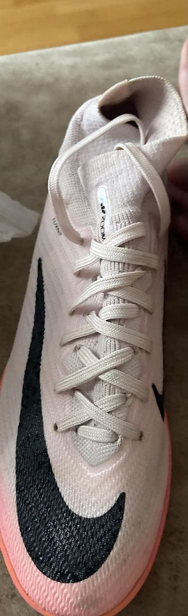 Butslar: Butslar Nike, Ölçü: 41, İşlənmiş — 2