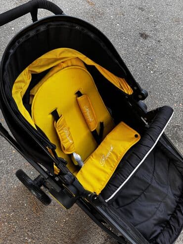 uwaq arabalari: Çıxarıla bilən beşikli araba — 4