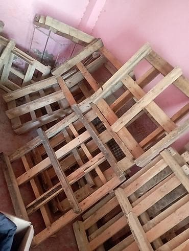 listur satisi: Ünvan Balaxanı Palet satılır 1 ədət 3 azn opşi 50 azn — 3