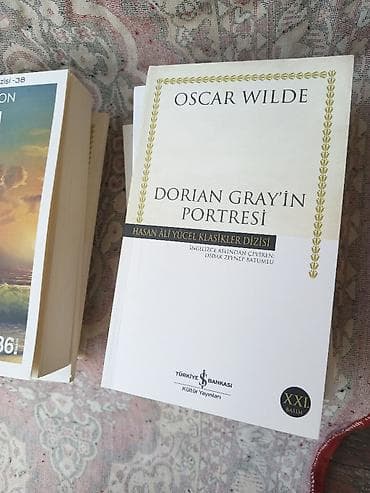 kitab alan: Elan Gəncədə yerləşir. Kitabların bəziləri trendyoldan alınıb — 4