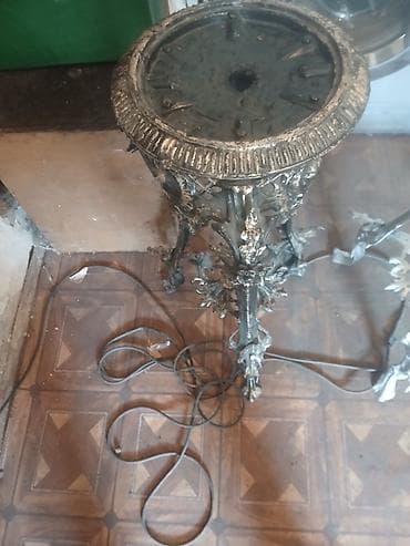 gumuş eşyalar: Telefon altliq biri 40 manata — 3