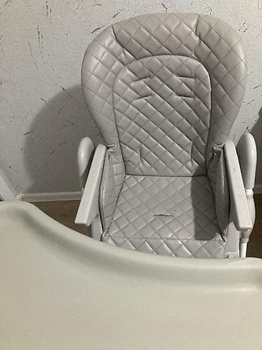 Uşaq yemək kreslosu tezeden secilmir acilib rahat yiqiıir cox