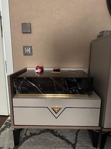 Cütdü.
Ciddi şəxslər narahat eləsin.
Nömrənin vpsı işdiyir