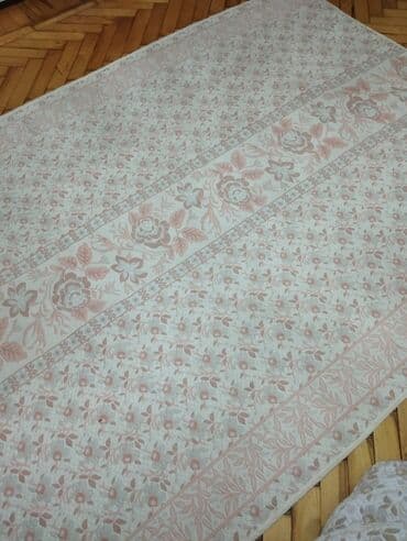 Yeni, rəng - Qızılı, Çaydan, Rusiya