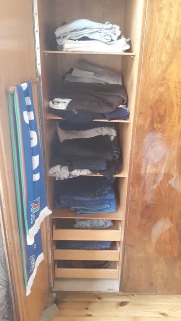 kalçuk şkaf: İşlənmiş, Açılan, 3 qapılı Düz dolab, Qarderob, paltar dolabı — 1