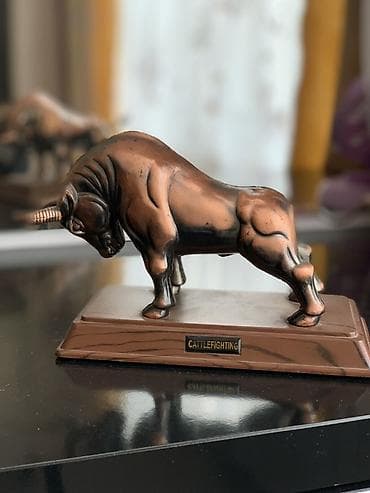 Fiqurlar: Fiqur, Metal, rəng - Qəhvəyi — 1