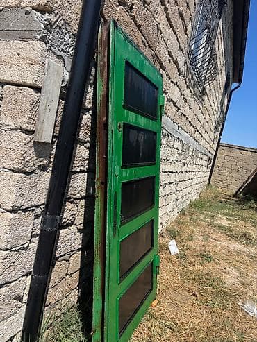İşlənmiş Giriş qapısı 100x210 sm Çərçivə ilə, Ünvandan götürmə — 2