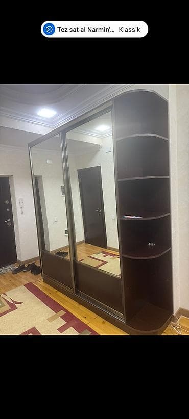 Dəhliz dolabı – sürüşkən qapılı, güzgülü model. - Rəng: tünd qəhvəyi -