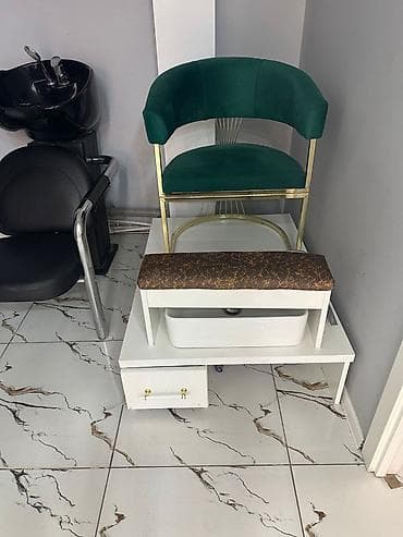işlənmiş mebel aliram: Gözəllik salonu mebelləri Razılaşma yolu ilə — 1