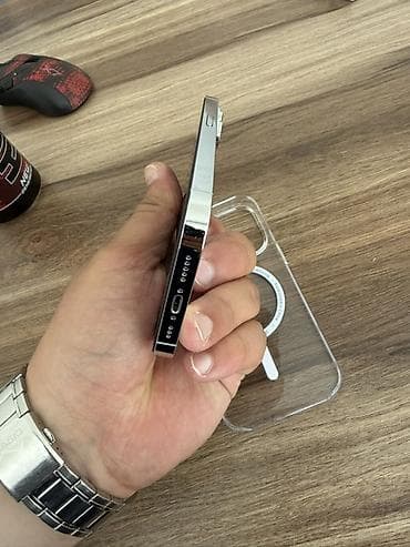 16 pro mac: IPhone 14 Pro, 256 GB, Gümüşü, Face ID — 6
