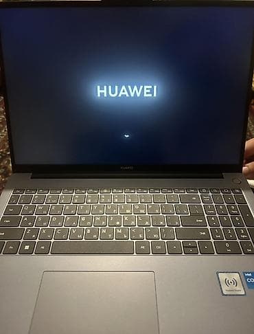 ekran kartı notebook: Huawei MateBook D 16 noutbuku Texniki xüsusiyyətlər: - Ekran: 16" — 1