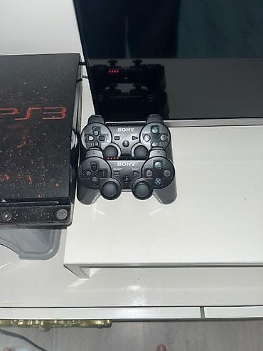 ps3 alıram: Sony PlayStation 3 Slim oyun konsolu - Model: PS3 Slim - Rəng/örtük — 1