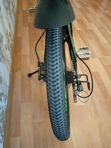 cube velo: VeloPuma velosiped. VeloPuma loqolu, kabel qoruyucusu ilə - Təkərlər — 3