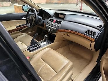 bak cən: Honda Accord: 2.4 l | 2012 il Sedan — 10