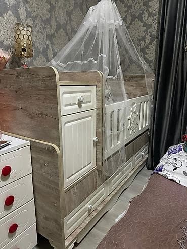 boru: Oğlan və qız üçün, Yeni, Dördbucaq, Beşik, Dəst ilə, Matras ilə, Yellənmə mexanizmsiz — 2