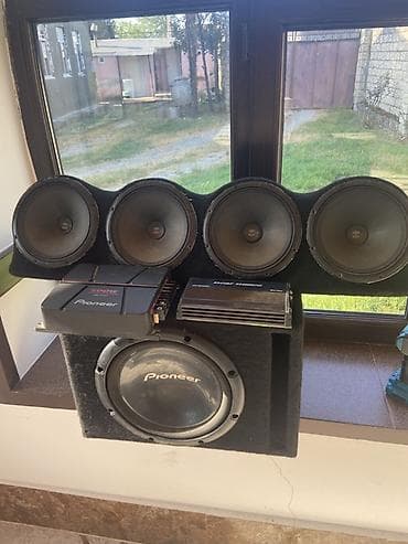 wi və sa: Avtomobil üçün komplekt audio sistemi - Subwoofer: Pioneer korpuslu — 1