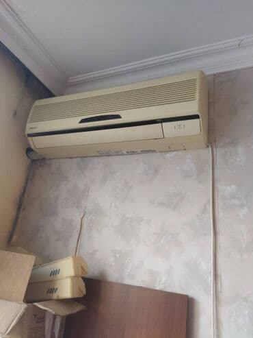 evler bineqedide: Nəsimi rayonu,4 mkr,Əcəmi metrosu yaxınlığında,5 mərtəbəli — 4