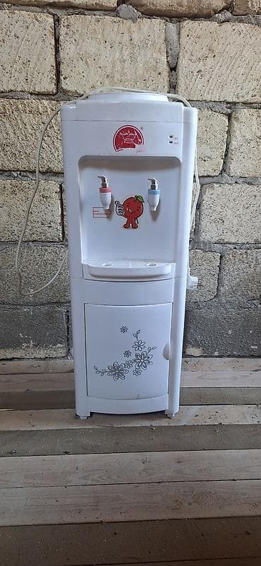 ventilyator su ile: Dispenser Döşəməüstü, Su soyutma ilə, İşlənmiş — 1