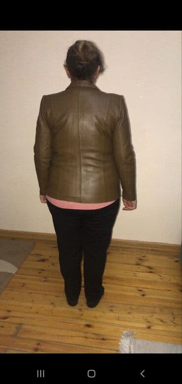 endirimli qadın geyimleri: Qadinlar ucun tebii dəri geyimler. Tezedi hamsi. Magaza baglanibdi — 7