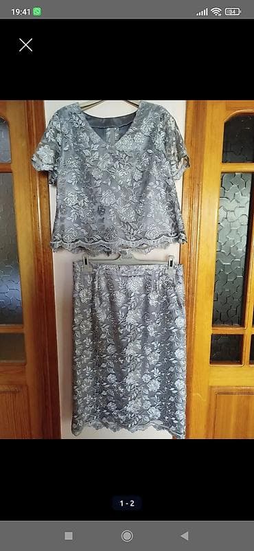 termo paltar: Gümüşü-boz rəngdə iki hissəli qadın dəst: - Üst: qısaqol, V formalı — 1