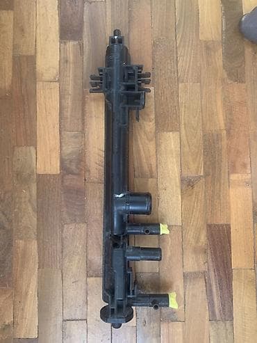 sulu: Toyota Corolla 2024 radiatoru üçün plastik yanal tank — 2